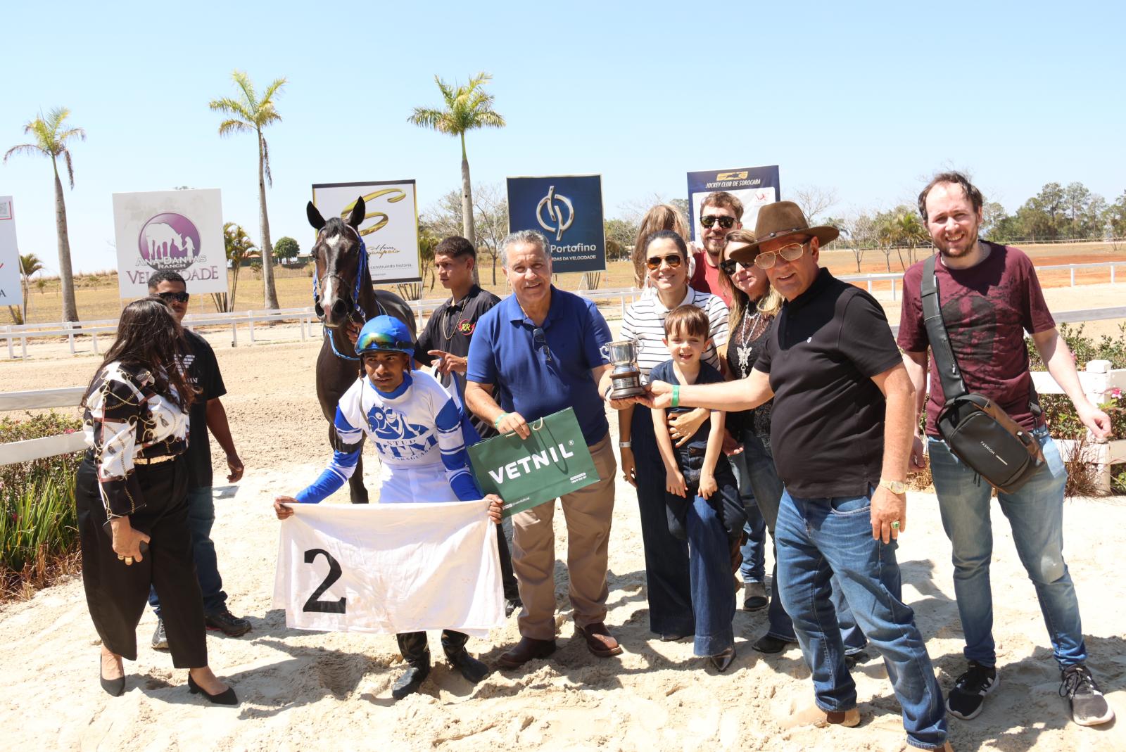 Segundo Páreo – Pres. do Conselho da ABQM, Sr. Aroldo Souza Durães