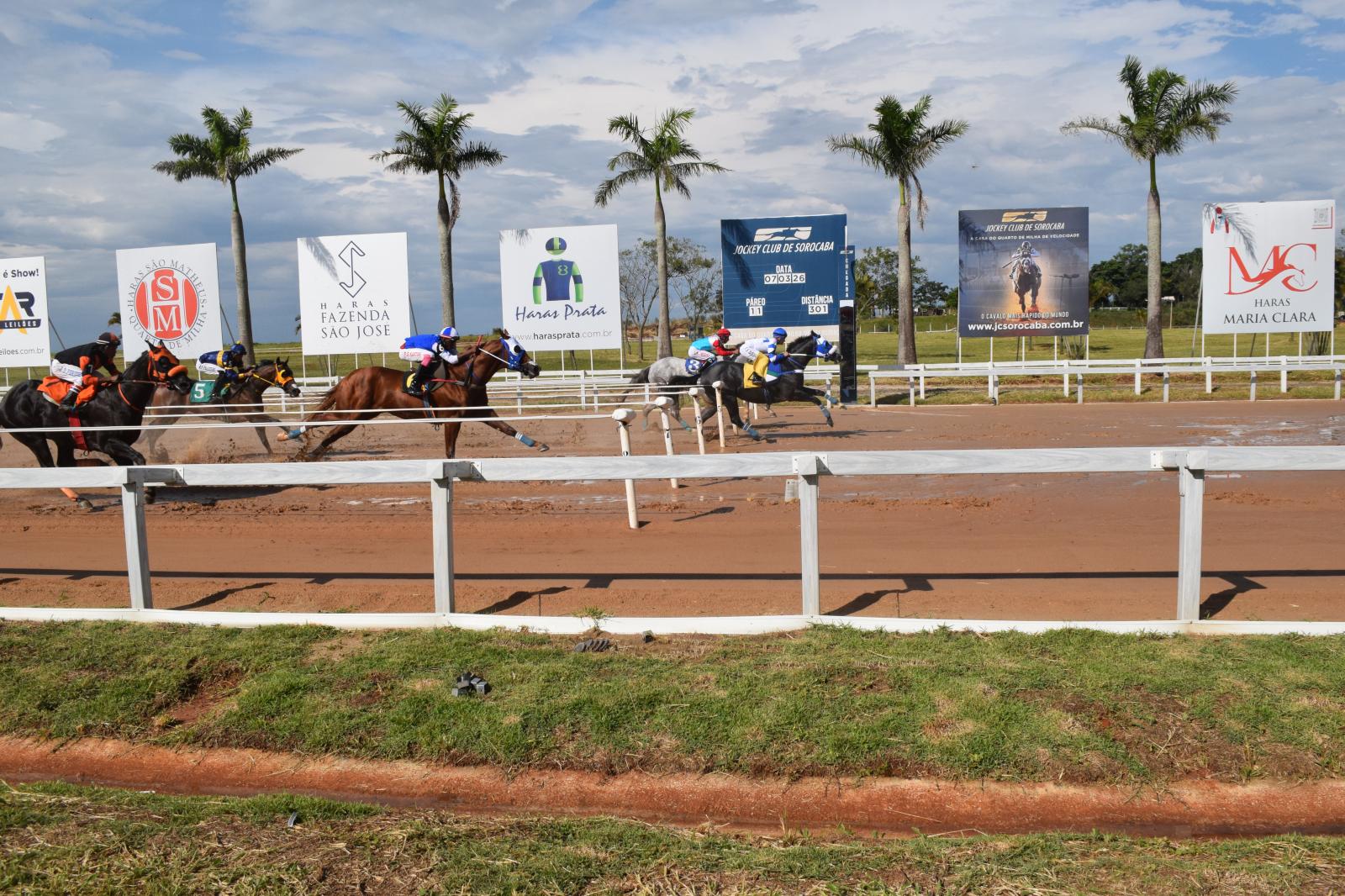 Jockey Club de Sorocaba, abre a temporada de 2026 com grande público Jockey Club de Sorocaba, abre a temporada de 2026 com grande público