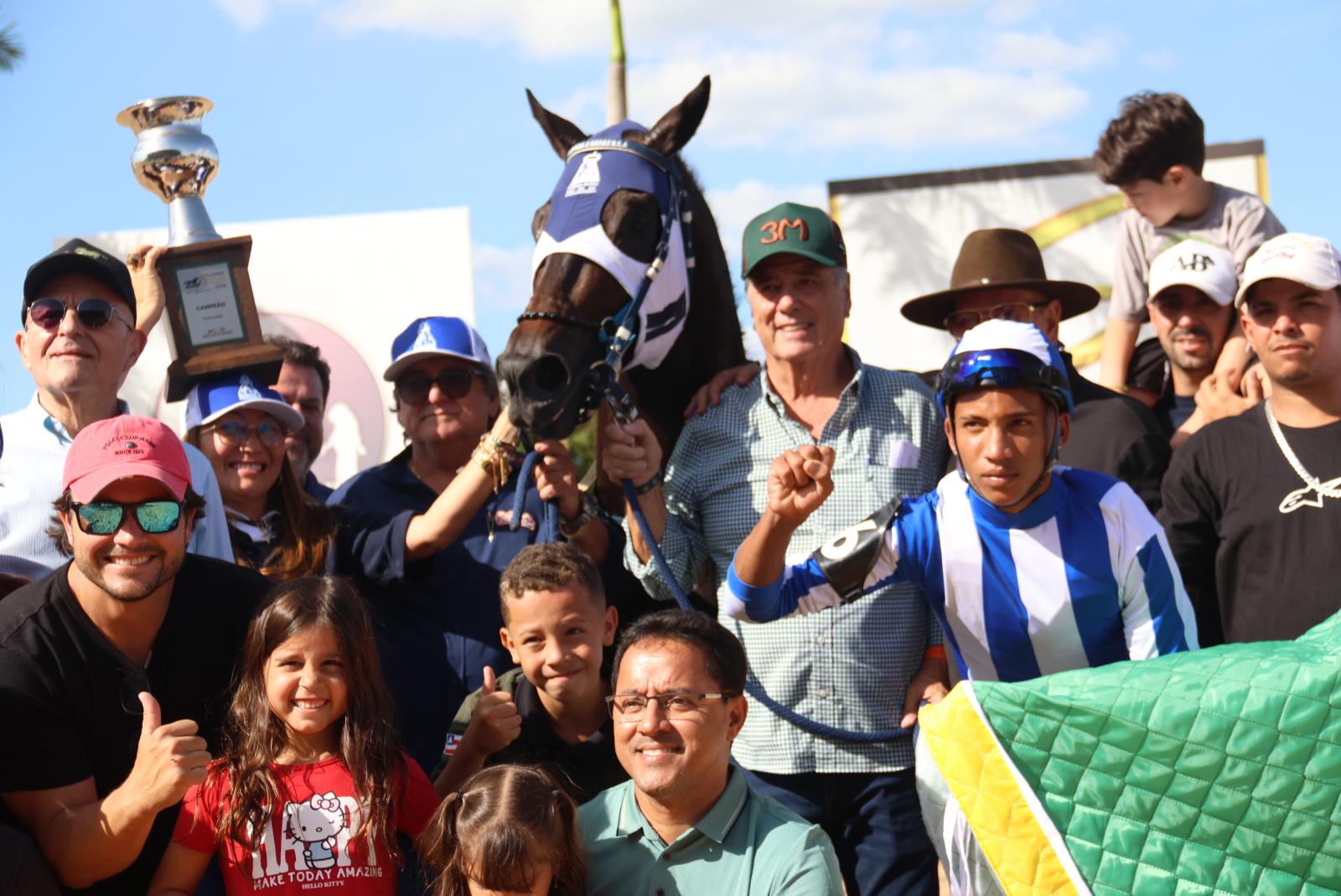 WINCHESTER CARTEL explode na pista e conquista o GP Juvenil Brazilian Futurity 2026 WINCHESTER CARTEL explode na pista e conquista o GP Juvenil Brazilian Futurity 2026